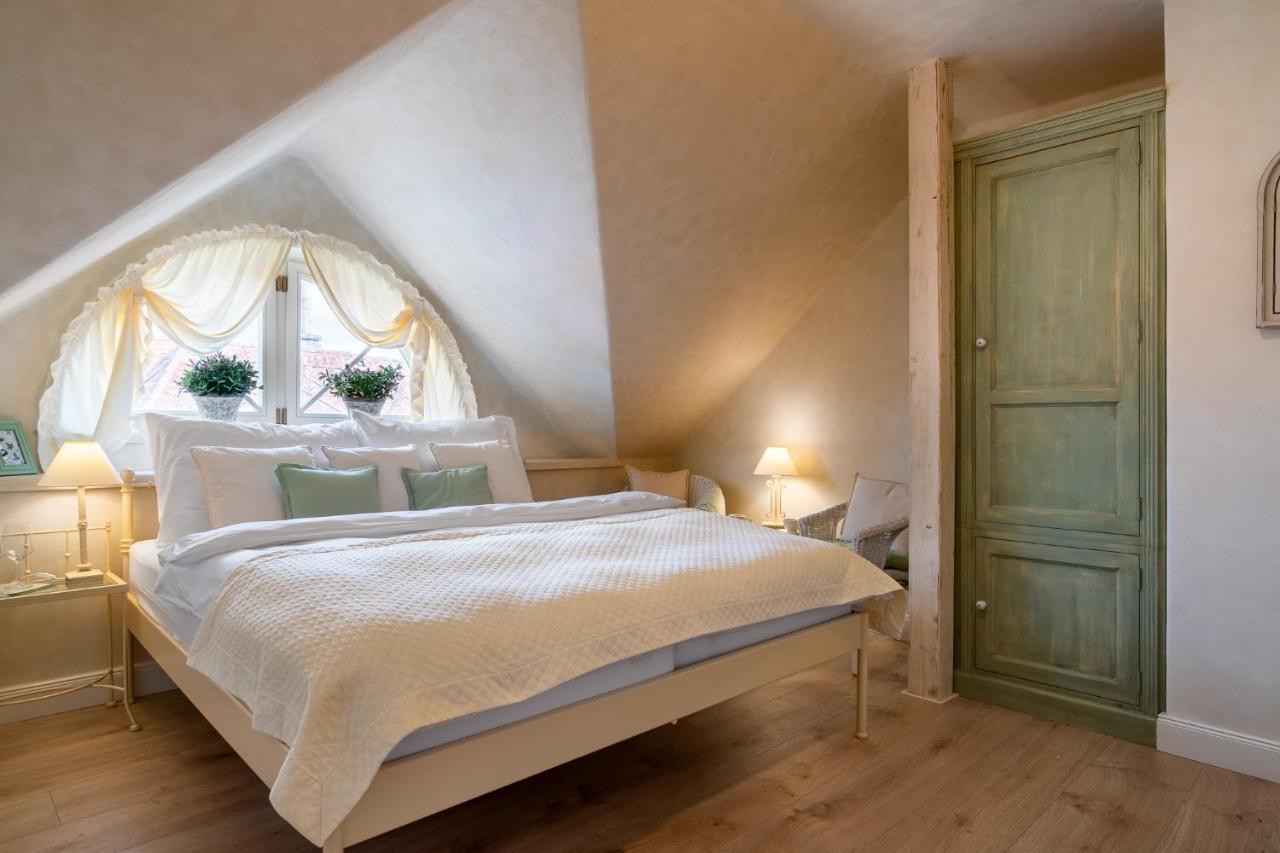 Boutique Hotel Soukenikuv Dum 쿤타호라 외부 사진