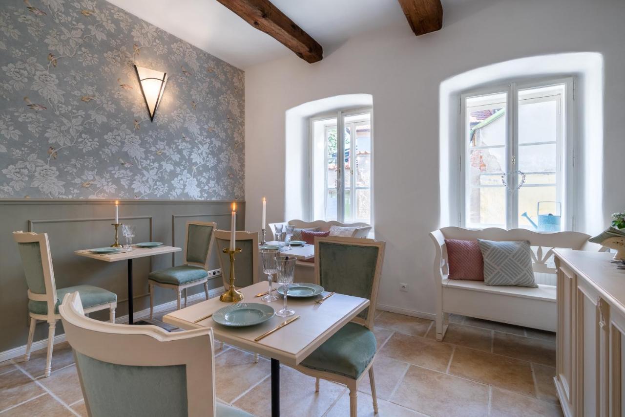 Boutique Hotel Soukenikuv Dum 쿤타호라 외부 사진