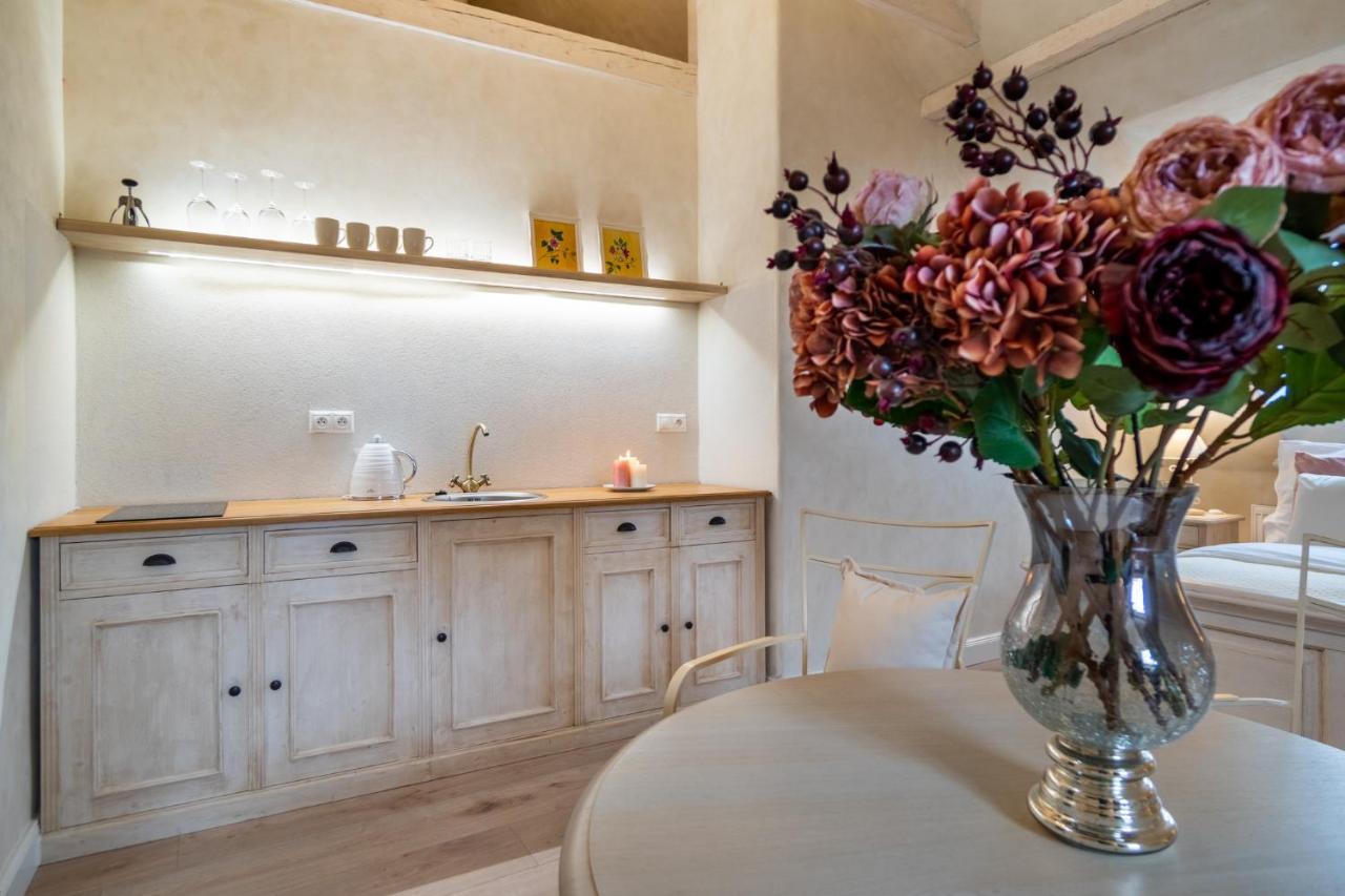 Boutique Hotel Soukenikuv Dum 쿤타호라 외부 사진
