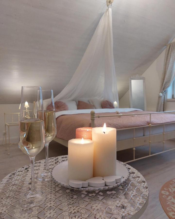 Boutique Hotel Soukenikuv Dum 쿤타호라 외부 사진