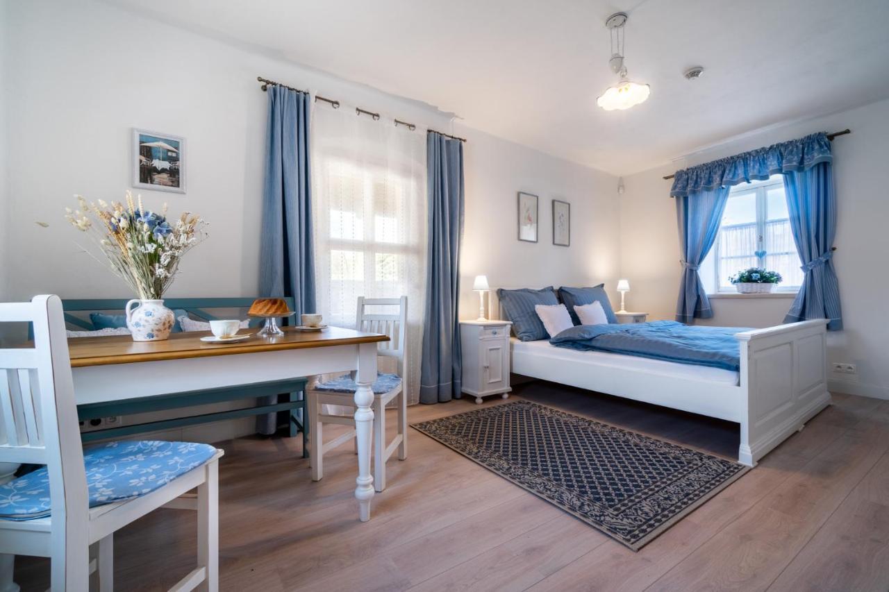 Boutique Hotel Soukenikuv Dum 쿤타호라 외부 사진
